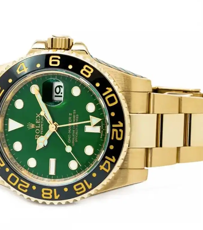 Prestigious JewelLers Good Very II Rolex GMT-Master 116718LN 0308